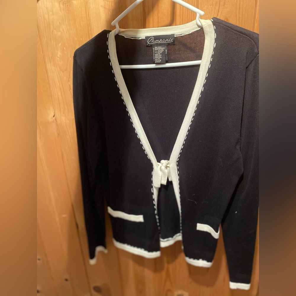 Ladies sweater size medium